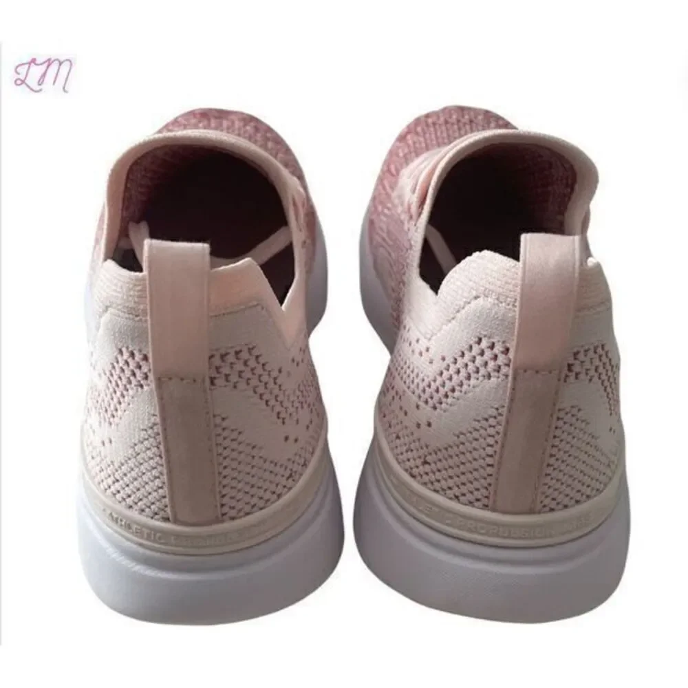 APL NWOB Techloom Breeze Sneaker Revolve Size 9.5 Creme Cedar‎ Ombre